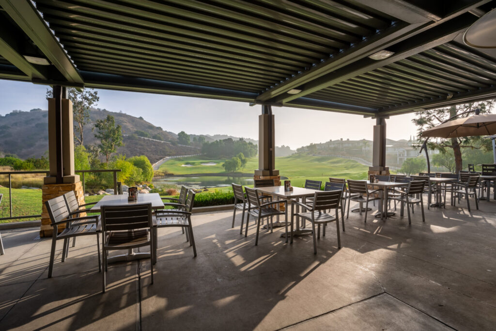 Derricks Grille Black Gold Golf Club